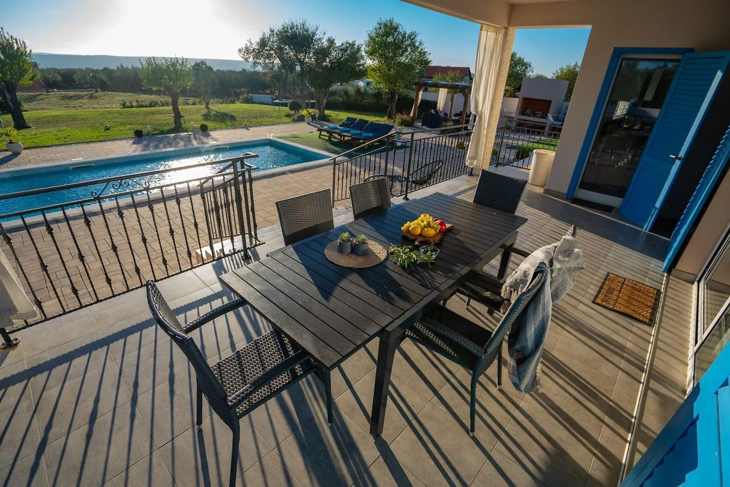 Villa Kamber Tinj 0*,