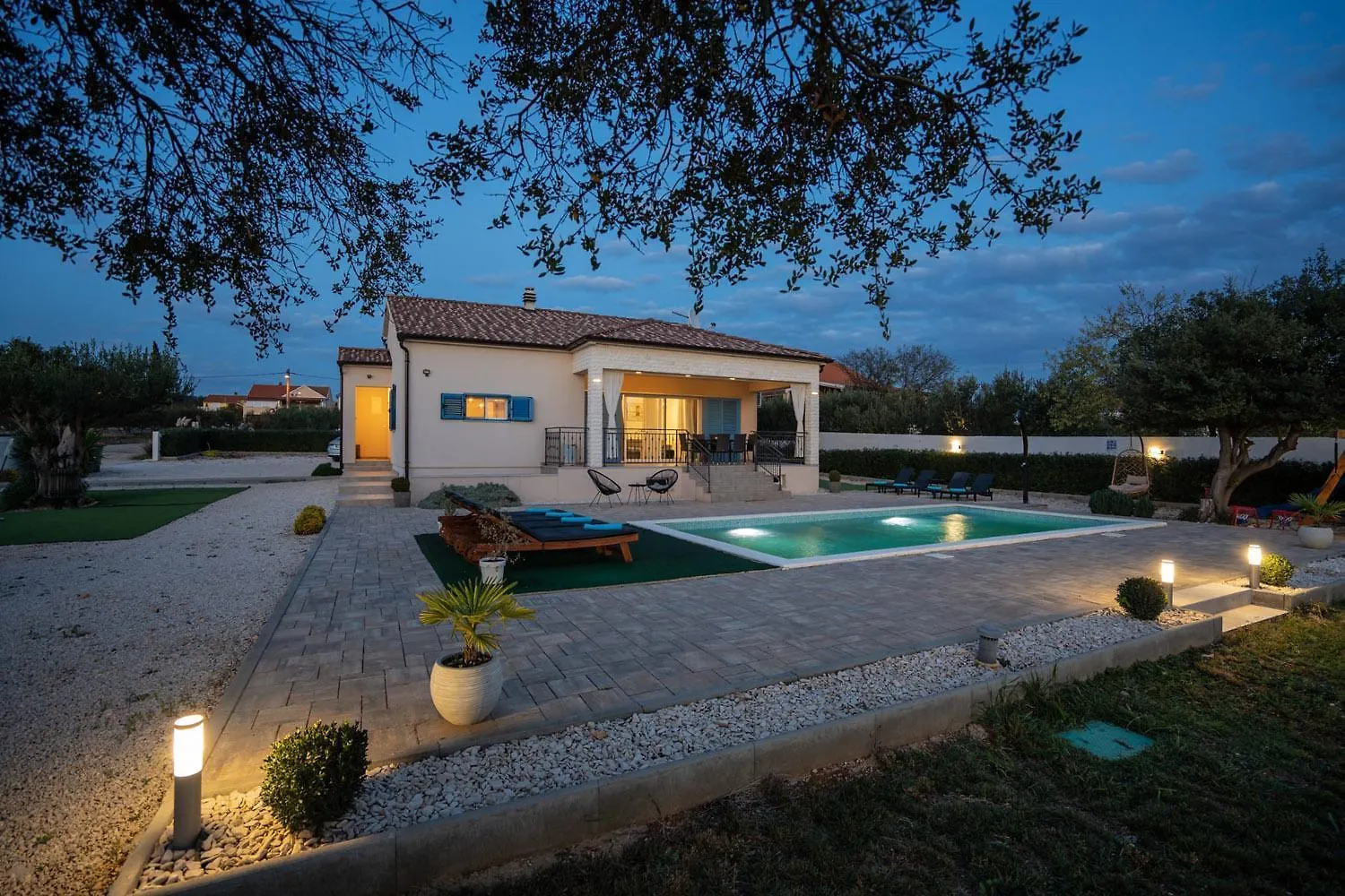 Villa Kamber Tinj